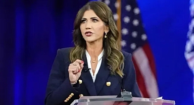 ABD, Venezuelalı Göçmenleri El Salvador'a Sınır Dışı Ediyor