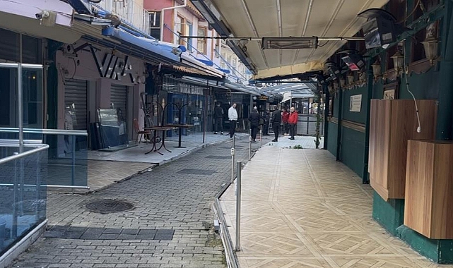 Arap Şükrü Sokağı'nda Tenteler Kaldırılıyor: Esnaf Karara Tepkili