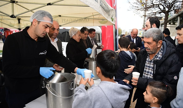 Başkan Erkan Aydın Çiftehavuzlar Mahallesi'nde Vatandaşların Taleplerini Dinledi