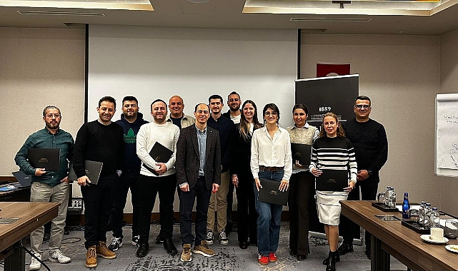 Bursa Business School'dan Stratejik Veri Analitiği ve İş Zekâsı Eğitimi