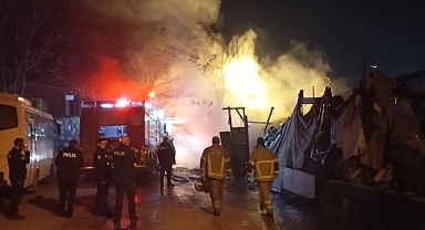 Bursa'da Barakada Yangın: Yabancı Uyruklu Şahıs Yaralandı