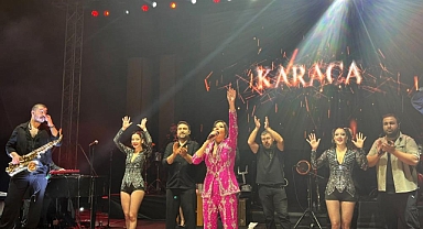 Bursa'da Yeni Yıla Işın Karaca Konseriyle Merhaba