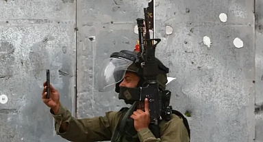 İsrail Ordusu Android Telefonları Yasakladı: Üst Düzey Subaylar iPhone Kullanacak