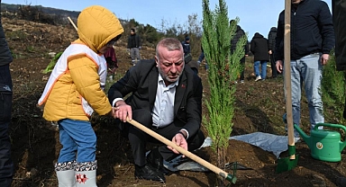 Karacabey'de Yanan Orman Alanı Fidanlarla Yeniden Hayat Buluyor
