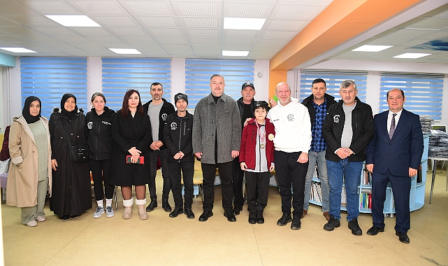 Osmangazi Belediyesi'nden Öğrencilere Kışlık Kıyafet Desteği