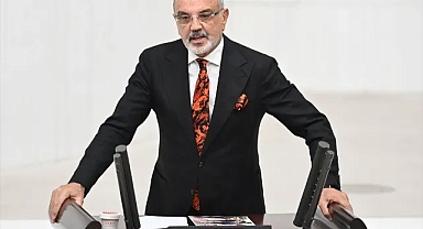 Sırrı Sakık: 499 Milletvekili Çift Maaş Alıyor