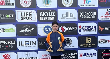 Azra Özyardımcı Ulusal 12 Yaş Kış Kupası’nda Çifte Şampiyonluk Kazandı
