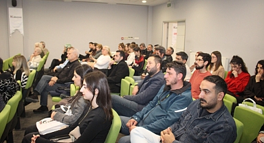 Mimarlar Odası Bursa Şubesi Yapının Görünmeyen Katmanlarını Masaya Yatırdı