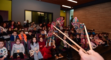 Osmangazi Belediyesi’nden Çocuklara Karagöz Oyunu