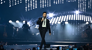 Tarkan 7 Yıl Sonra İstanbul Sahnesinde: Hasret Volkswagen Arena’da Sona Erdi