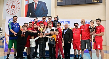 Yıldırım Belediyesi Voleybol Turnuvası'nda Şampiyon Zabıta Müdürlüğü