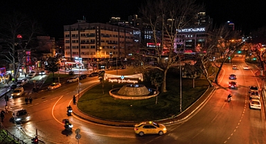 Bursa'da Ramazan Işıkları Kentin Dört Bir Yanını Aydınlattı