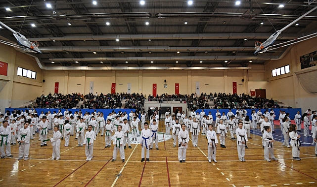 Osmangazi Belediyespor’da 300 Karateci Yeni Kuşaklarına Kavuştu